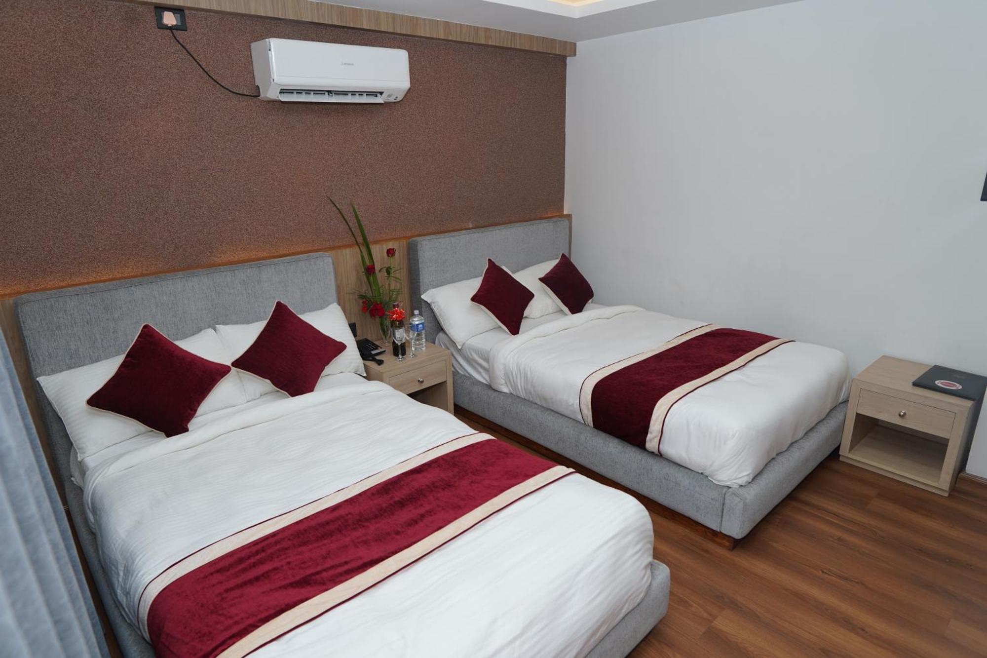 Lotus Club Boutique Hotel Катманду Екстер'єр фото